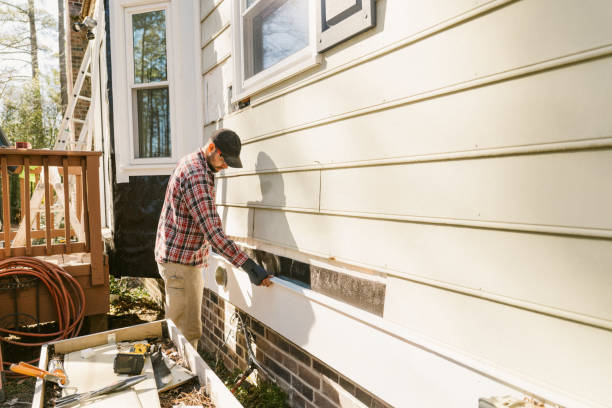 Trusted Emergency Siding Repair service in Metamora, IN - Creative Siding